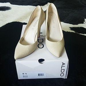 Women Pumps